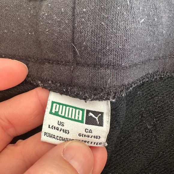 Boys Puma fleece Shorts yl 14/16 - Picture 2 of 2